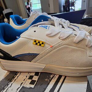 Vans Skate Mixxa Men’s White Low Top Chunky Suede Skate Shoes Size 10 NEW